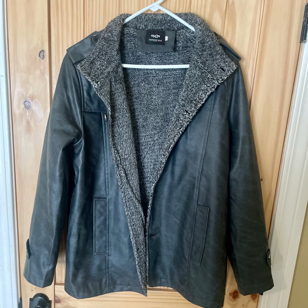 EUC Men’s faux grey leather military style sherpa lined jacket